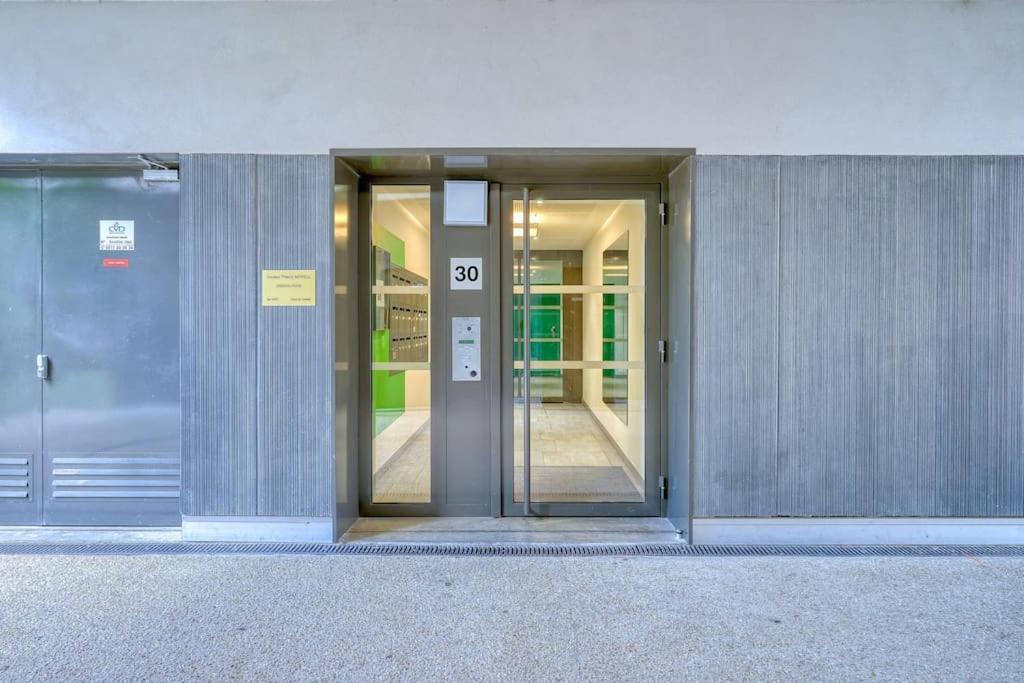 T2 Luxe Proche Paris Terrasse Parking Prive Apartment Vitry-sur-Seine Bagian luar foto